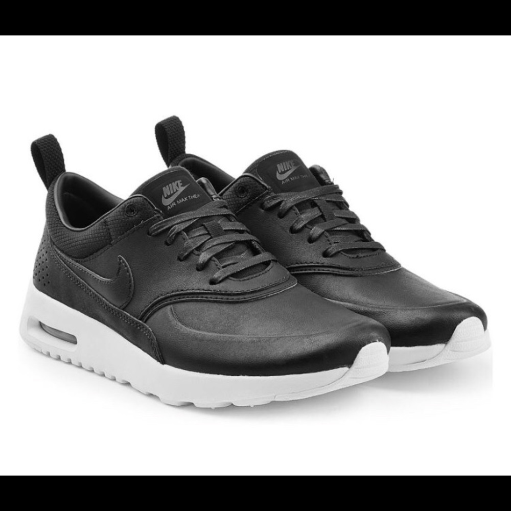 Nike Air Max Thea tennis shoes